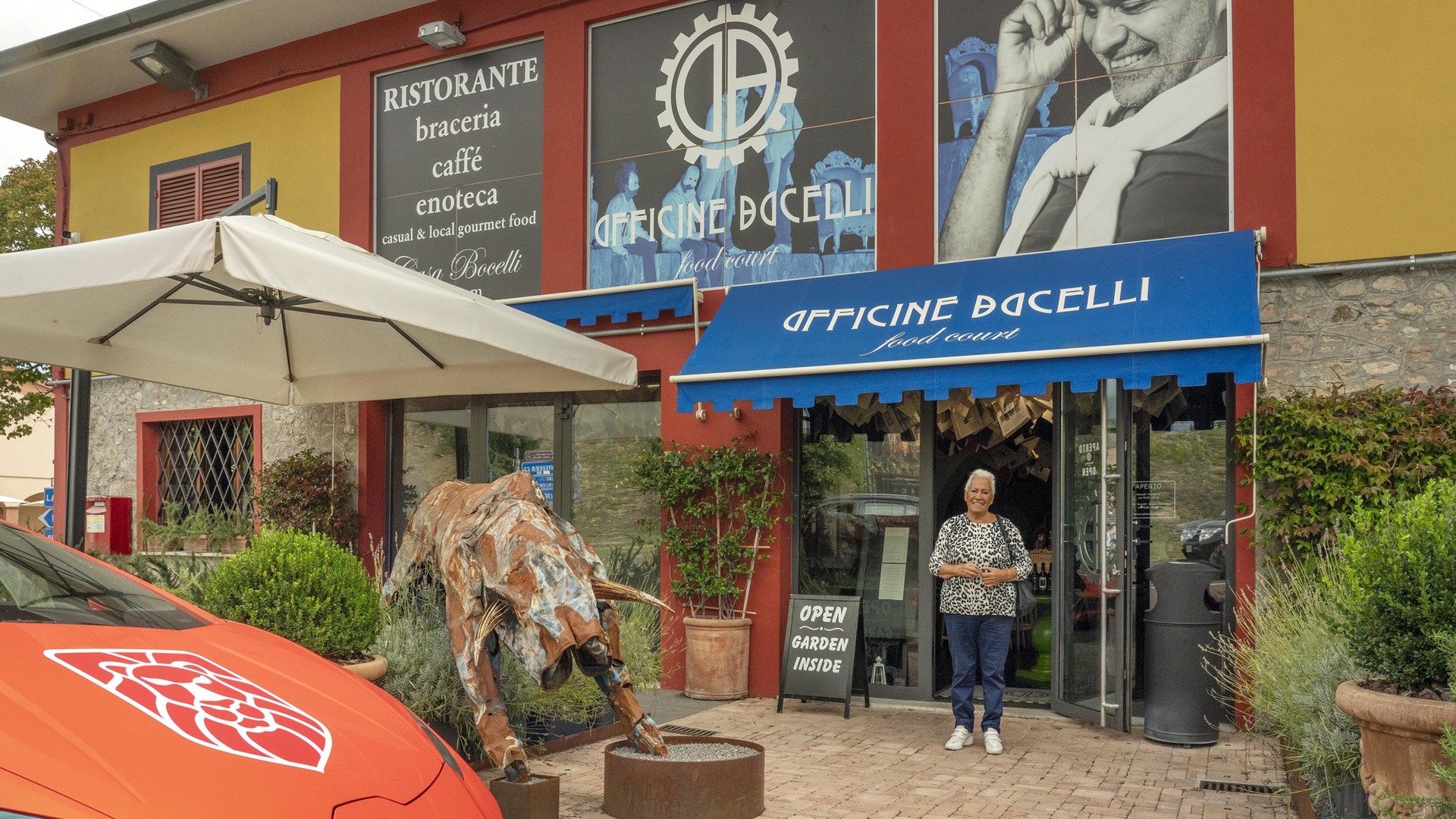 officine-bocelli-a-restaurant-in-lajatico-tuscany-italy-la