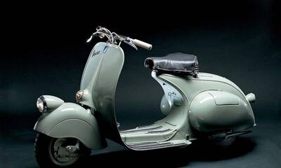 Congratulations - The Famous Vespa turns 75 years this year