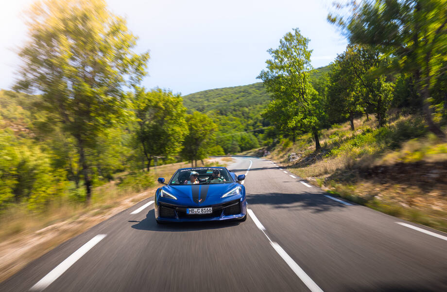 The BRUTAL Corvette C8 E-Ray